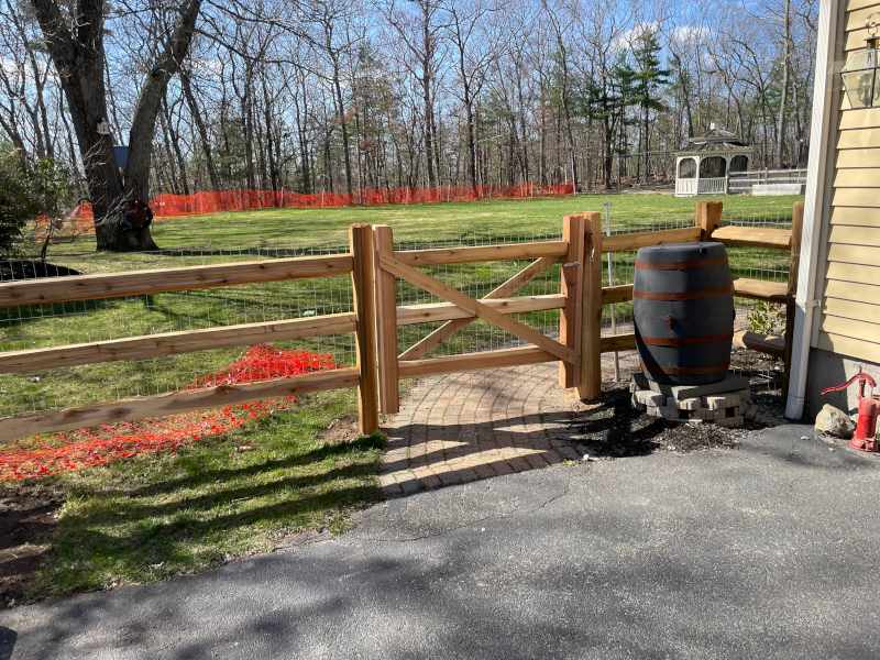 Cedar Fence Installed in Windham, NH.