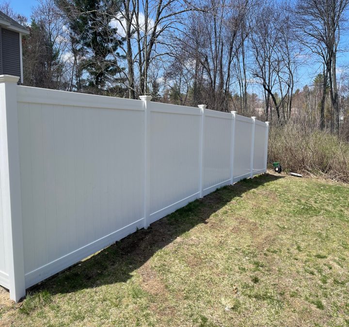 Vinyl Fence installed in Salem, NH.