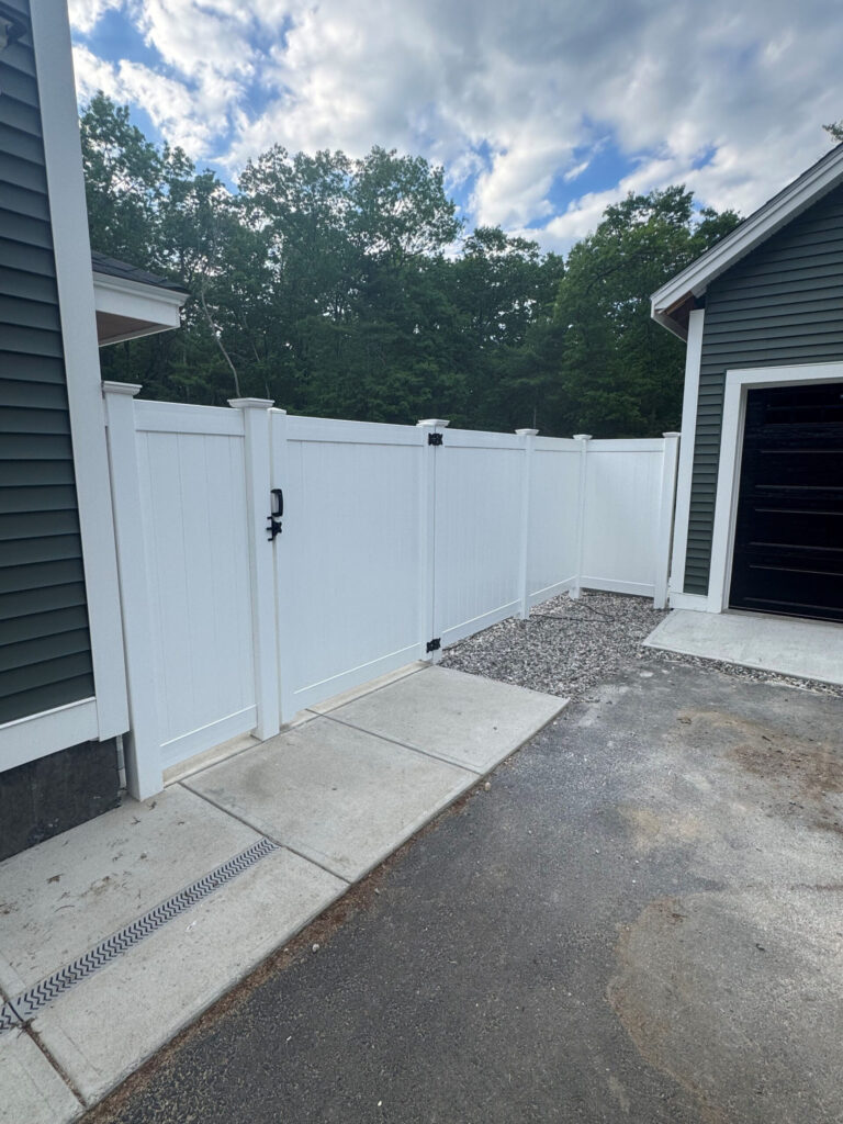 🏡 Vinyl Fence Installation in Salem, NH