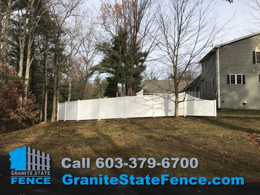 Fence Contactor/Vinyl Fence Installation in Londonderry, NH