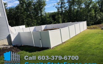 Vinyl Fencing Contractor/Privacy Fence in Londonderry, NH