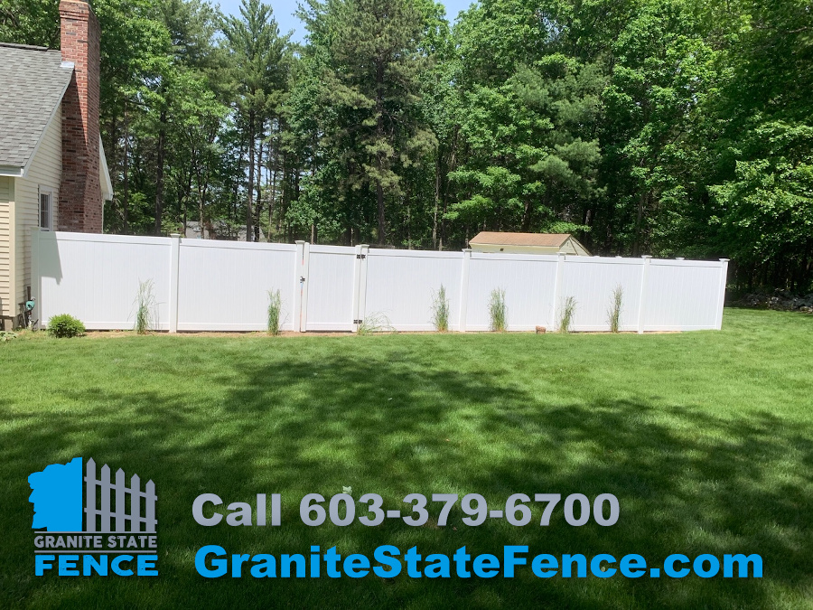 Custom fence installation with both Vinyl and Picket fencing in Londonderry, NH.
