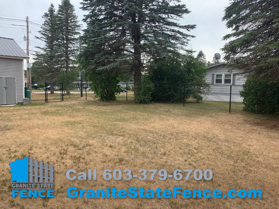 Chain Link Pet Fencing for Pet Enclosure in Raymond, NH.