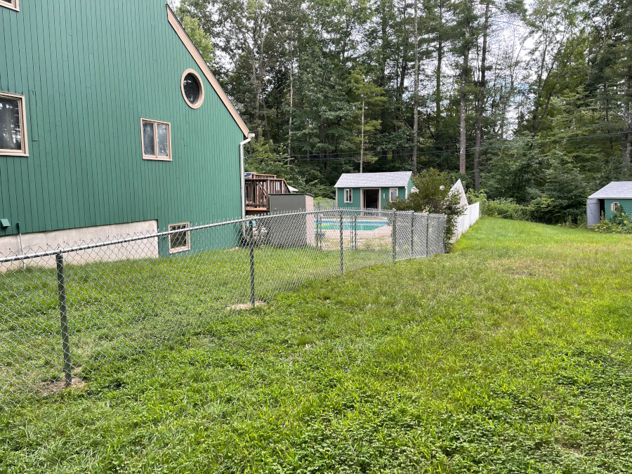 New Chain Link Fencing installed in Londonderry, NH.