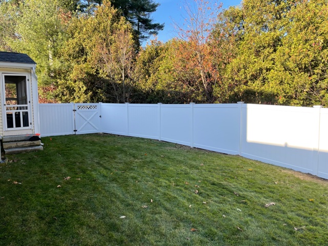 Vinyl Privacy Fence installed in Litchfield, NH.