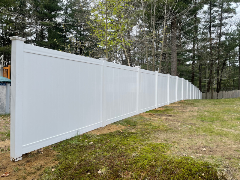 Vinyl Fence Installed in Hudson, NH.
