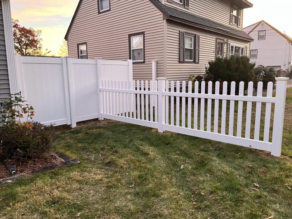 Nashua, some 6’ privacy and 4’ dogear vinyl.46876425898_n