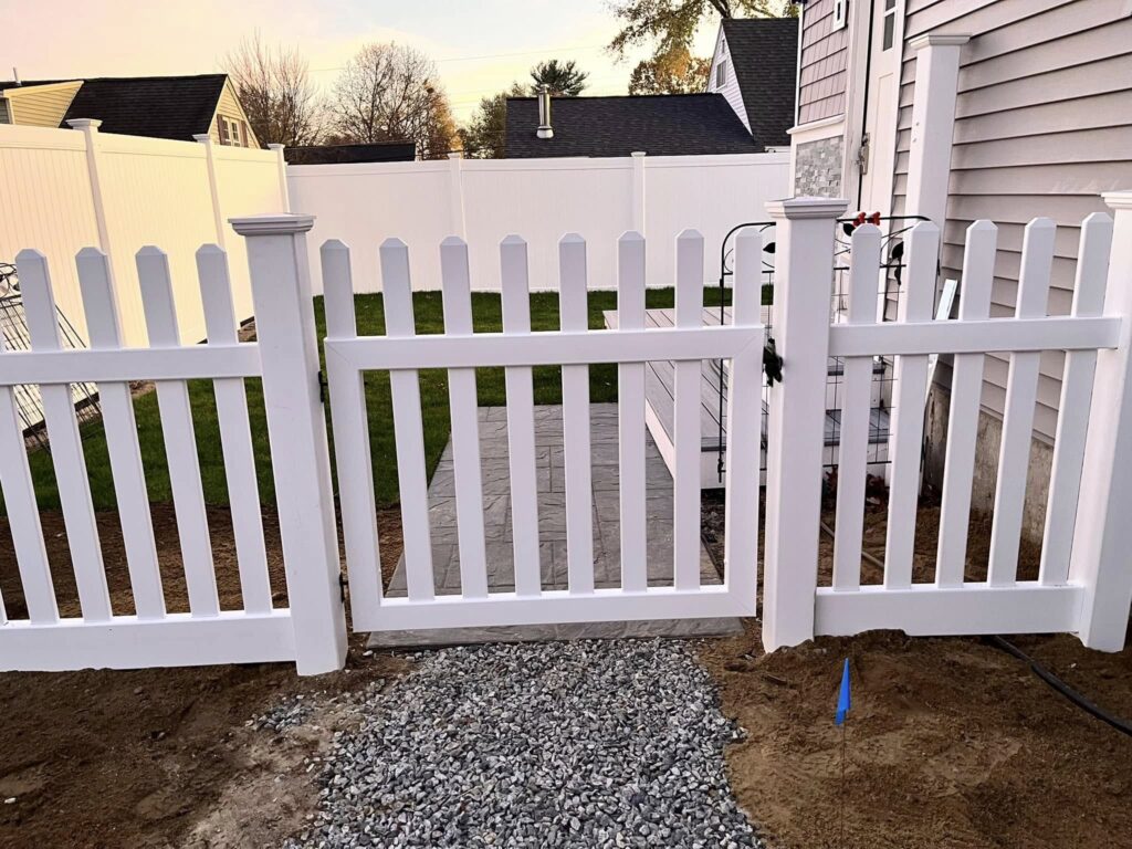 Nashua, some 6’ privacy and 4’ dogear vinyl.84278689047_n