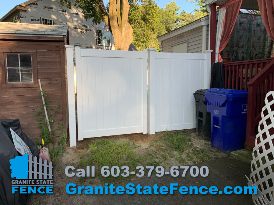 Fence Company / Vinyl Fencing / Privacy Fence in Hudson, NH